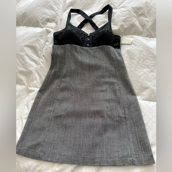 Johnny Martin Dresses & Skirts - NWT Black & White & Sequin Bodice Dress